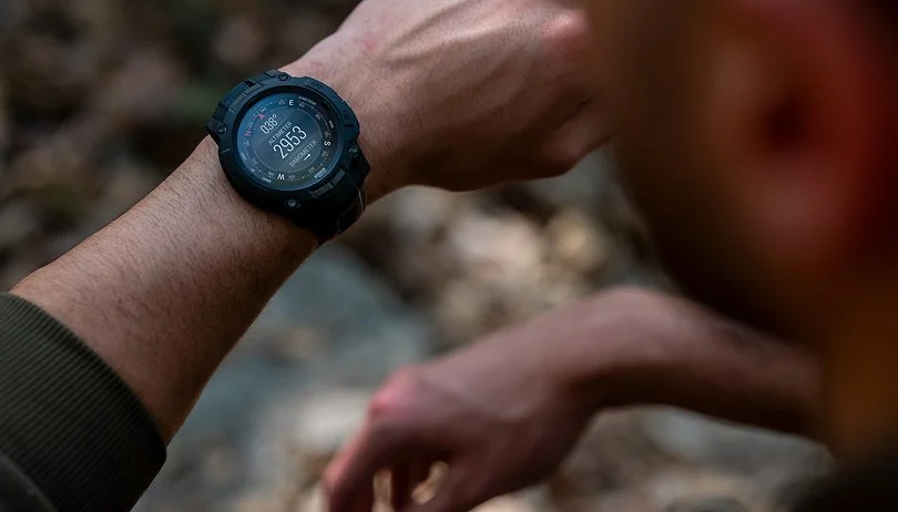 Garmin_Instinct_3_Tactical_Lifestyle-w810h462